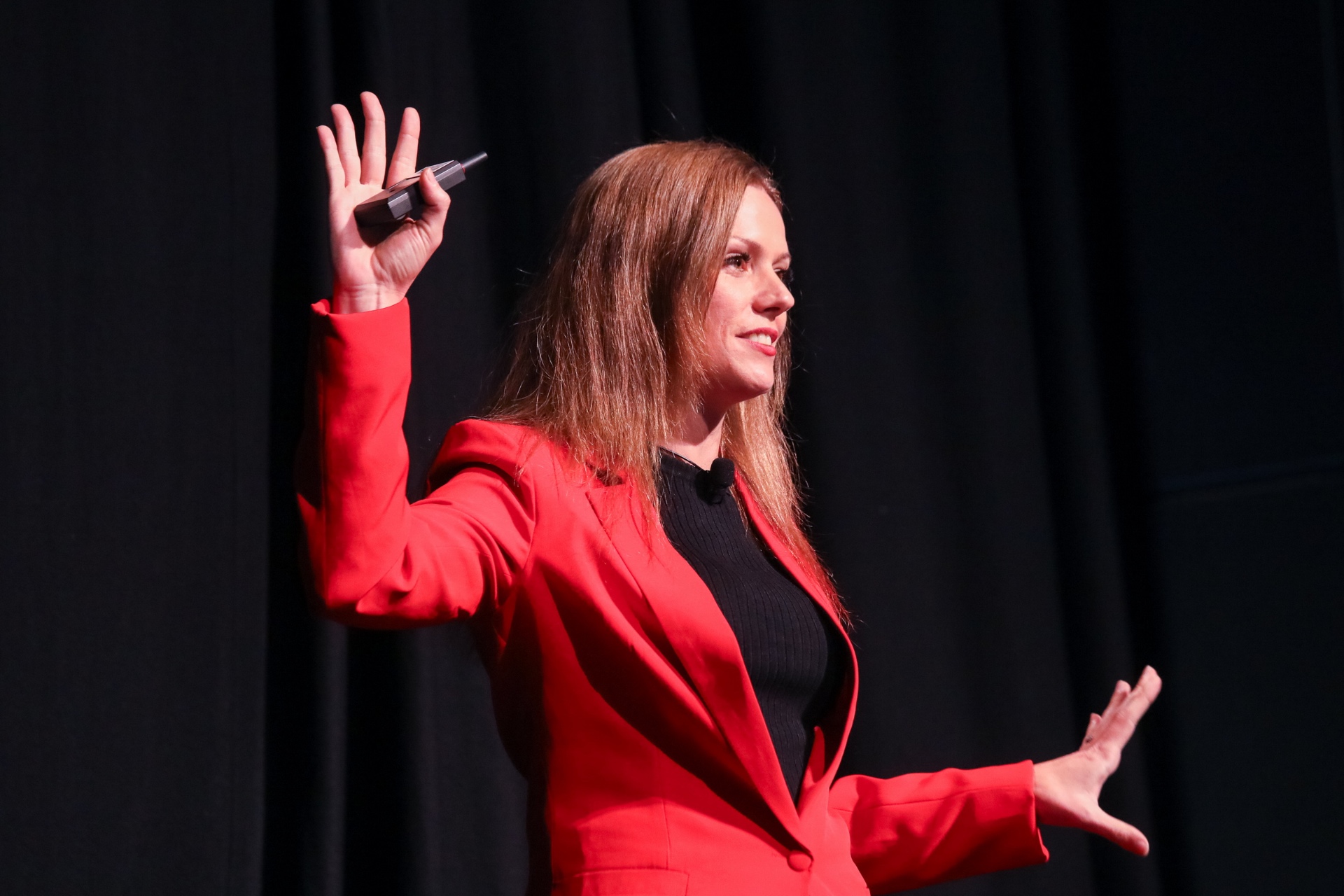 Rebecca Maklad on stage